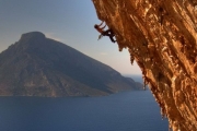 迷上爱琴海 探索Grotta洞穴