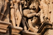 印度庙宇雕塑群 诠释古印度人的两性观念